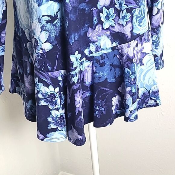 Isaac Mizrahi Shades of Blue Aysemetrical Tunic Top, Ruffled Hemline, Size Large - Picture 7 of 12